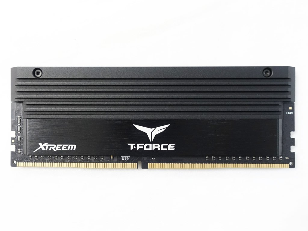 Team TXKD416G3733HC18ADC01 XTREEM DDR4 288pin DDR4-3733 CL18