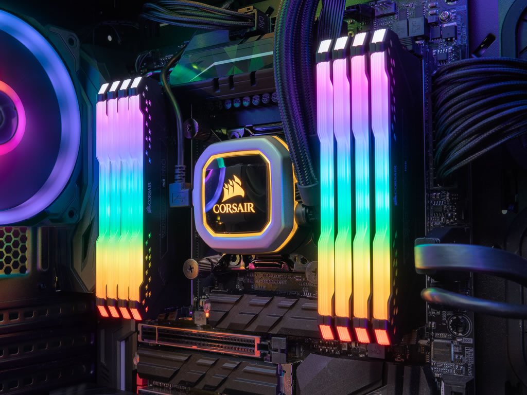 Corsair CMW16GX4M2Z3600C20 VENGEANCE RGB PRO 288pin DDR4-3600 CL20