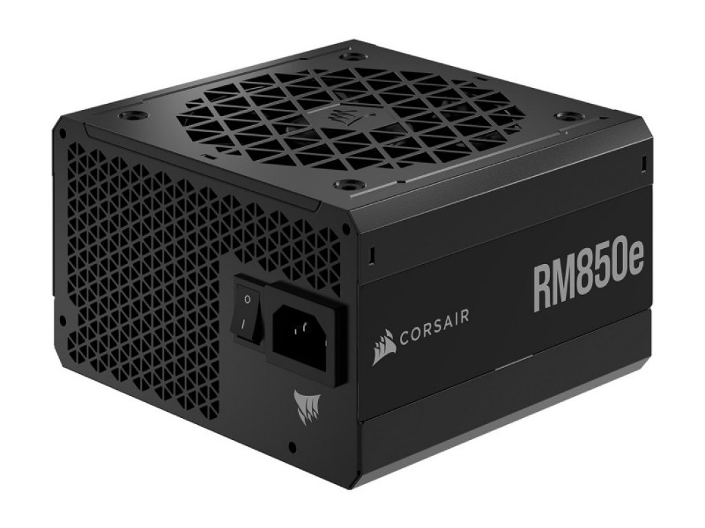 Corsair、奥行140mmでフルモジュラー式の80PLUS GOLD 認証を取得した