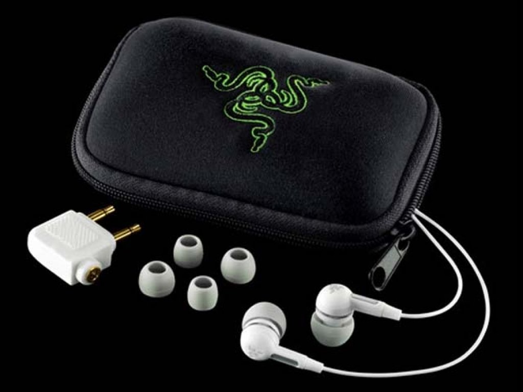 Razer moray 新品未使用 Razer Moray イヤホン 未使用 (レイザー)