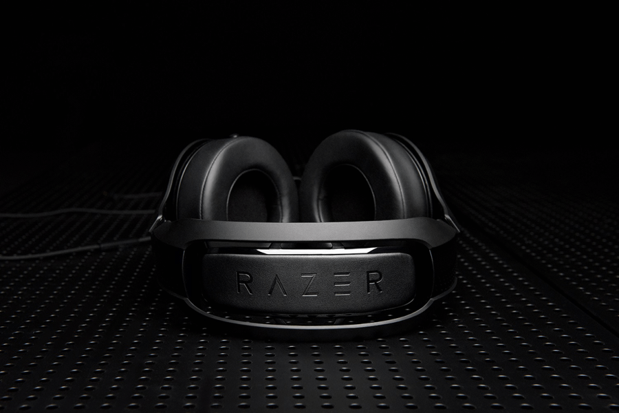 Razer MaNO'War 7.1 ゲーミングヘッドセット Amazon.co.jp: Razer MaNO'War 7.1 ゲーミングヘッドセット