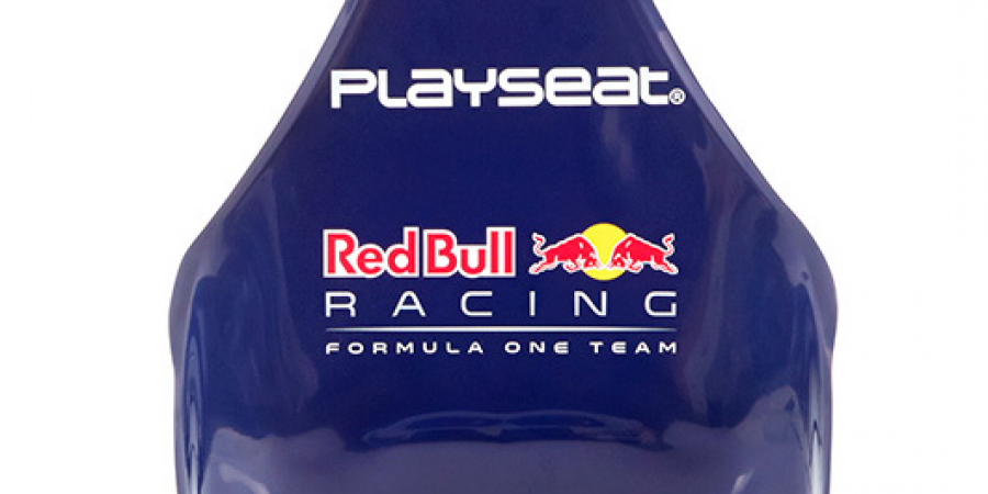 レーシングゲーム用シートメーカー「Playseat」の製品取り扱いを開始