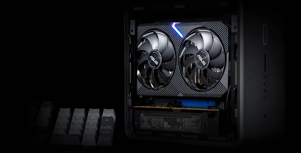 ASUS、デュアルファン搭載で2スロット設計ショート基板採用の GeForce 