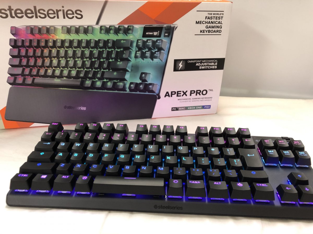 スタッフIによるSteelSeries 「Apex Pro TKL」レビュー | Ark Tech and 