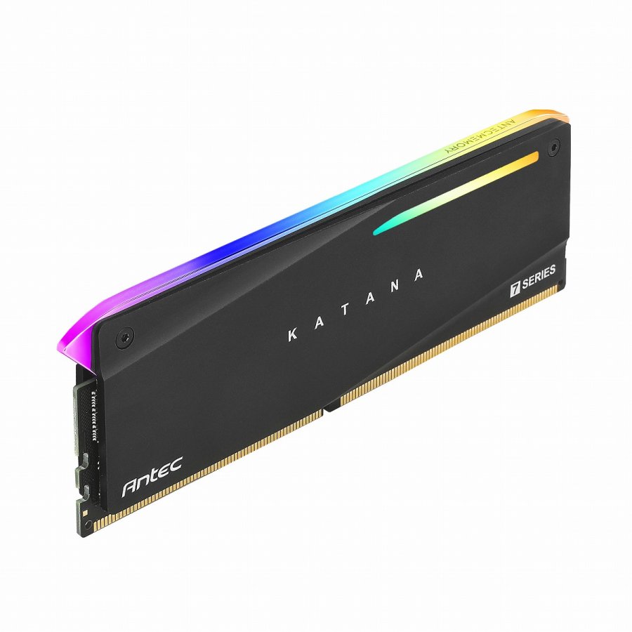 重厚なアルミヒートシンク、日本刀をモチーフにしたARGB搭載DDR4 OC