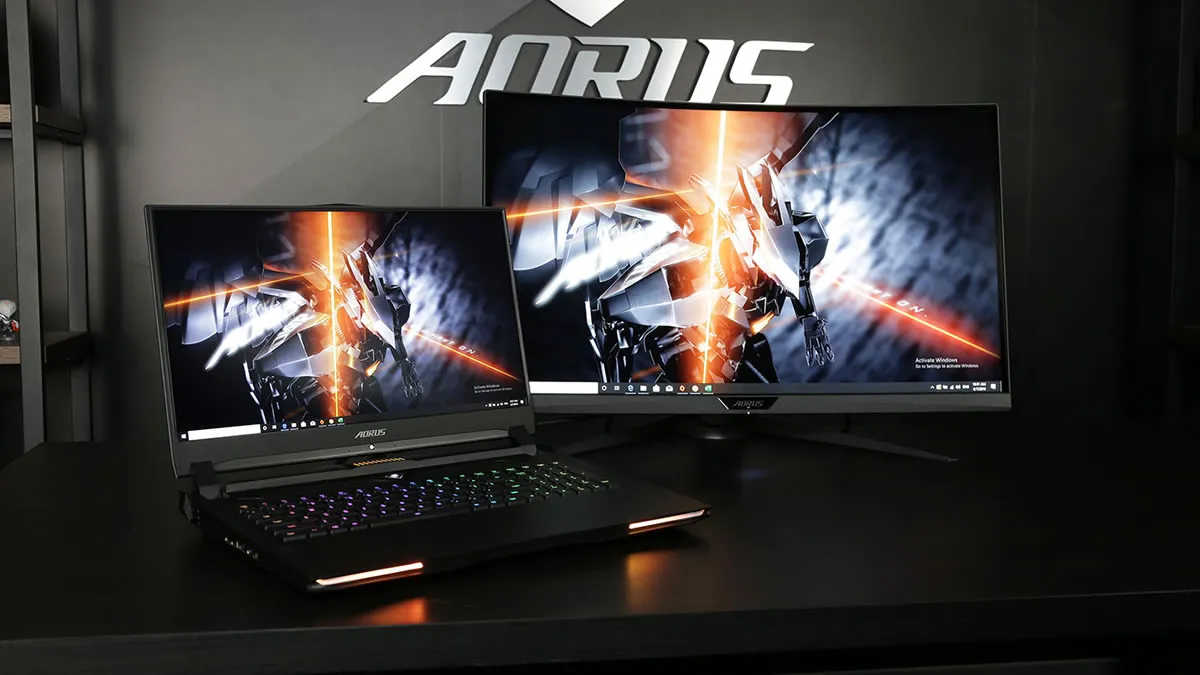 300HzフルHDパネル搭載、ハイスペックゲーミングノートPC「AORUS 15G 
