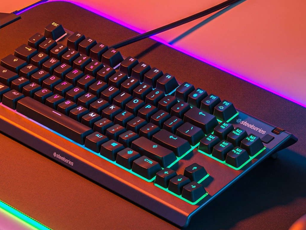 SteelSeriesより静音高耐久なスイッチを採用したテンキーレス