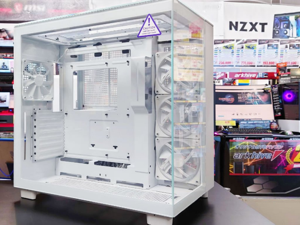 NZXT H9 Flow デュアルチャンバーミドルタワーケース 魅せる進化系、デュアルチャンバー構造のミドルタワーATXケース「NZXT