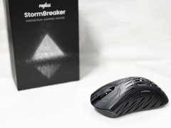 Pwnageから、マグネシウム合金を採用した超軽量エルゴノミクスマウス 