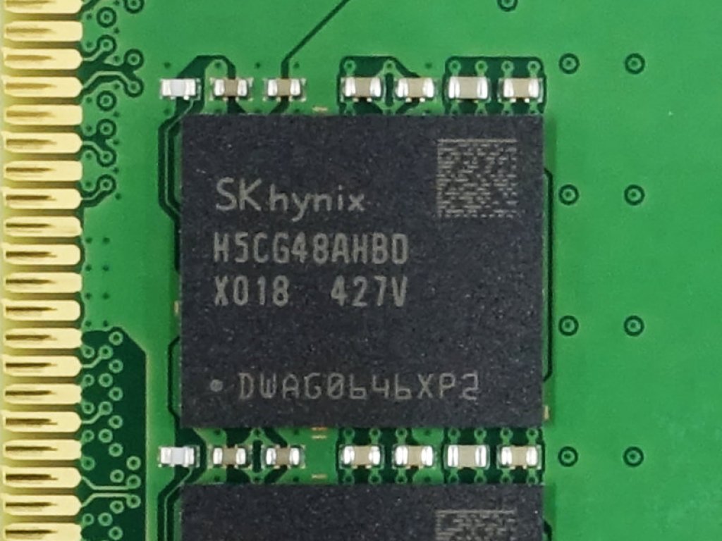 Intel 800シリーズ向け、クロックドライバー搭載JEDEC準拠のCU-DIMM