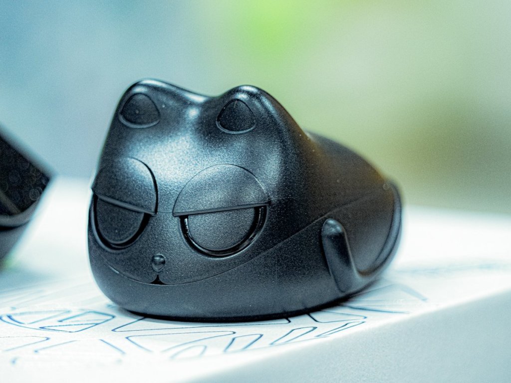 ネコ型ドングルで人気のWLMOUSE超軽量ゲーミングマウスBeast X ネコ型ドングルで人気のWLMOUSE超軽量ゲーミングマウスBeast X