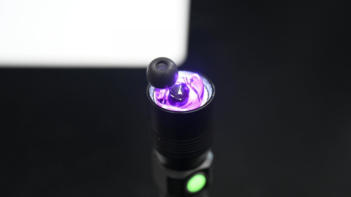 マウスパッドメーカーPadsmith初のゲーミングイヤホン「Padsmith 