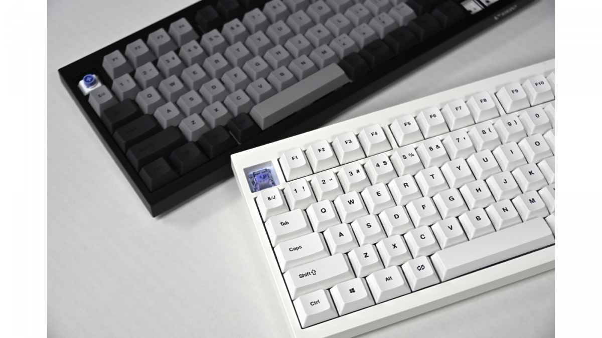 静音&タクタイル、VAROから磁気スイッチ搭載ラピトリキーボード