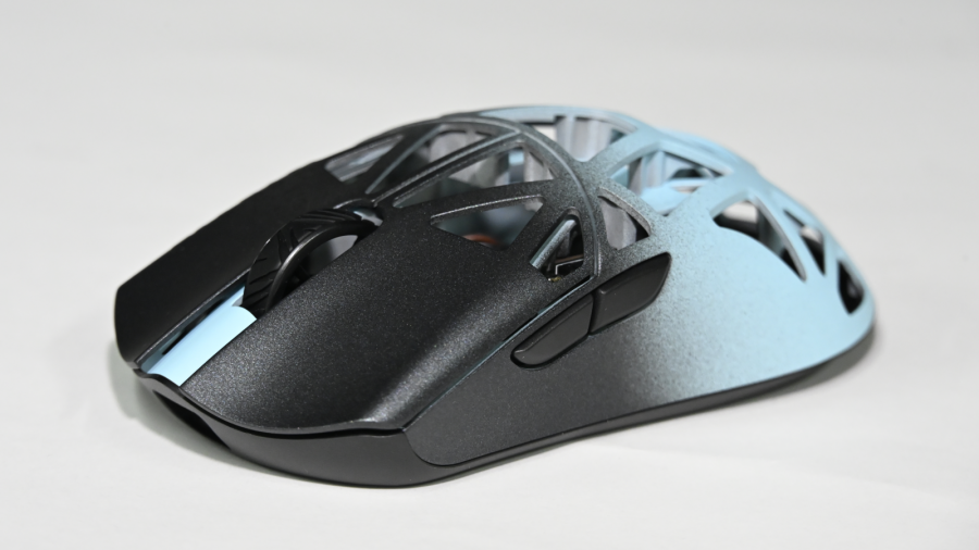 プロゲーミングチーム「NOEZ FOXX」とコラボした特別カラーの