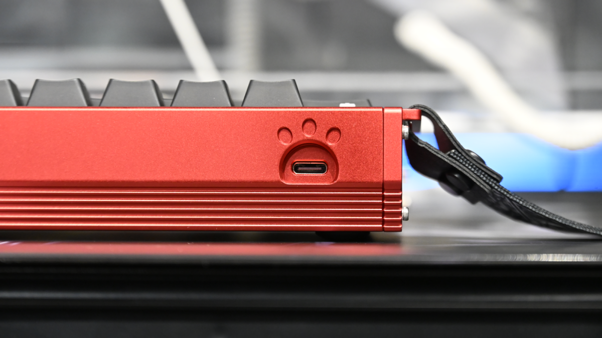 1万円以下でRT0.01mm 8K フルアルミケース採用のラピトリキーボード