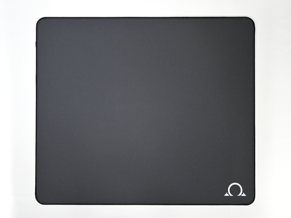 ERRENNIRから、まるでガラスのような高い滑走速度が特徴の布製マウス