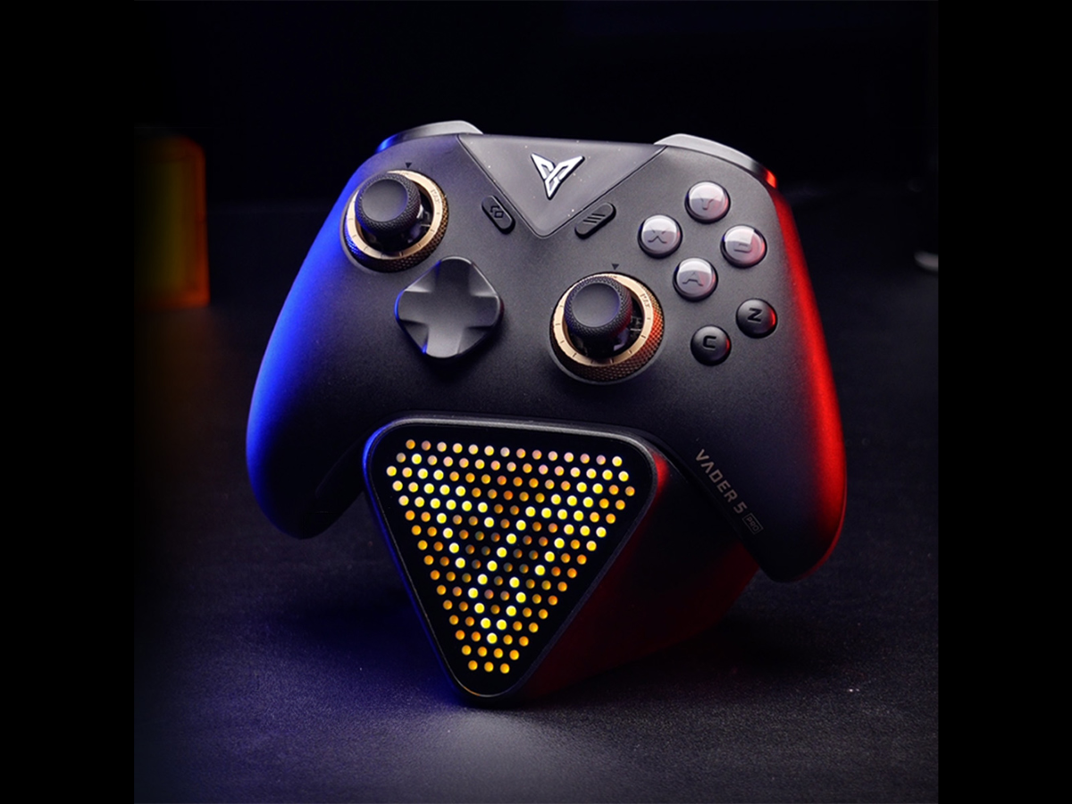 FLYDIGIより、新型ゲームコントローラー『VADER5 PRO』が登場 | Ark