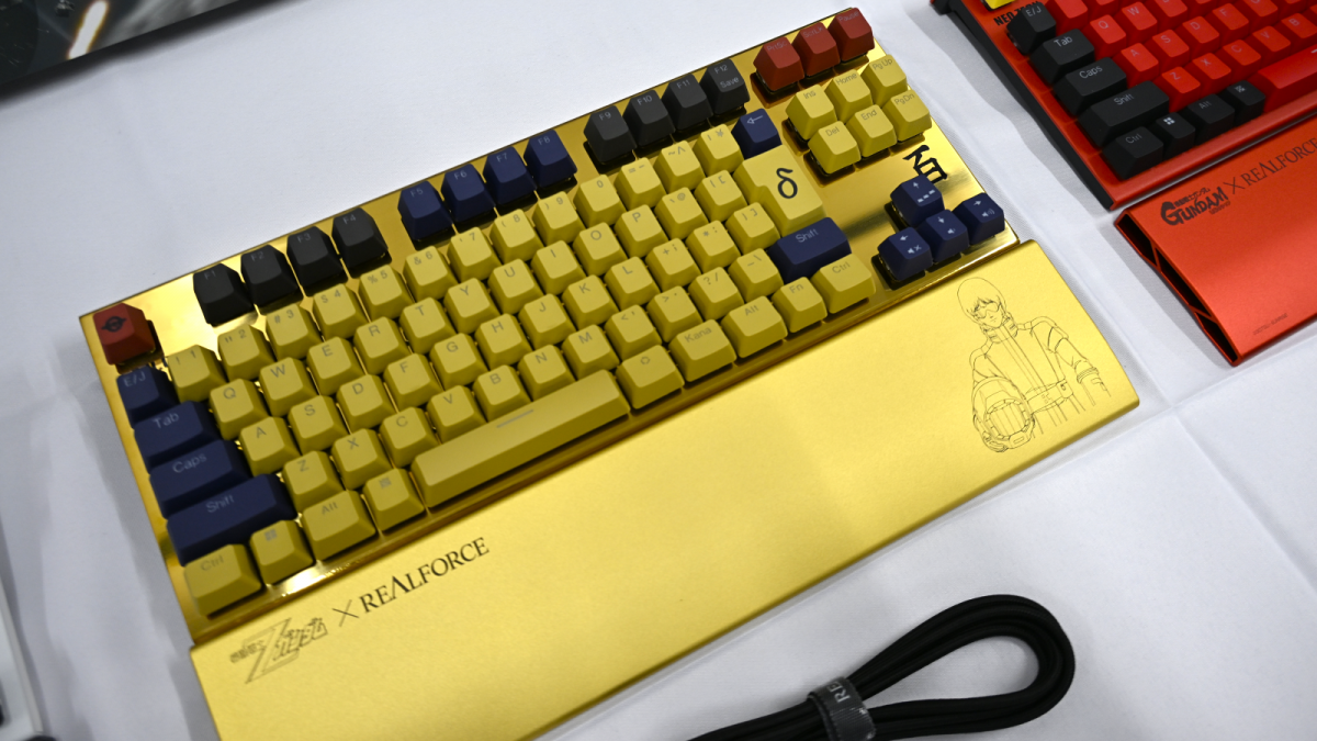 REALFORCE × ガンダムシリーズコラボ、スペシャルモデルの『GX1 Plus