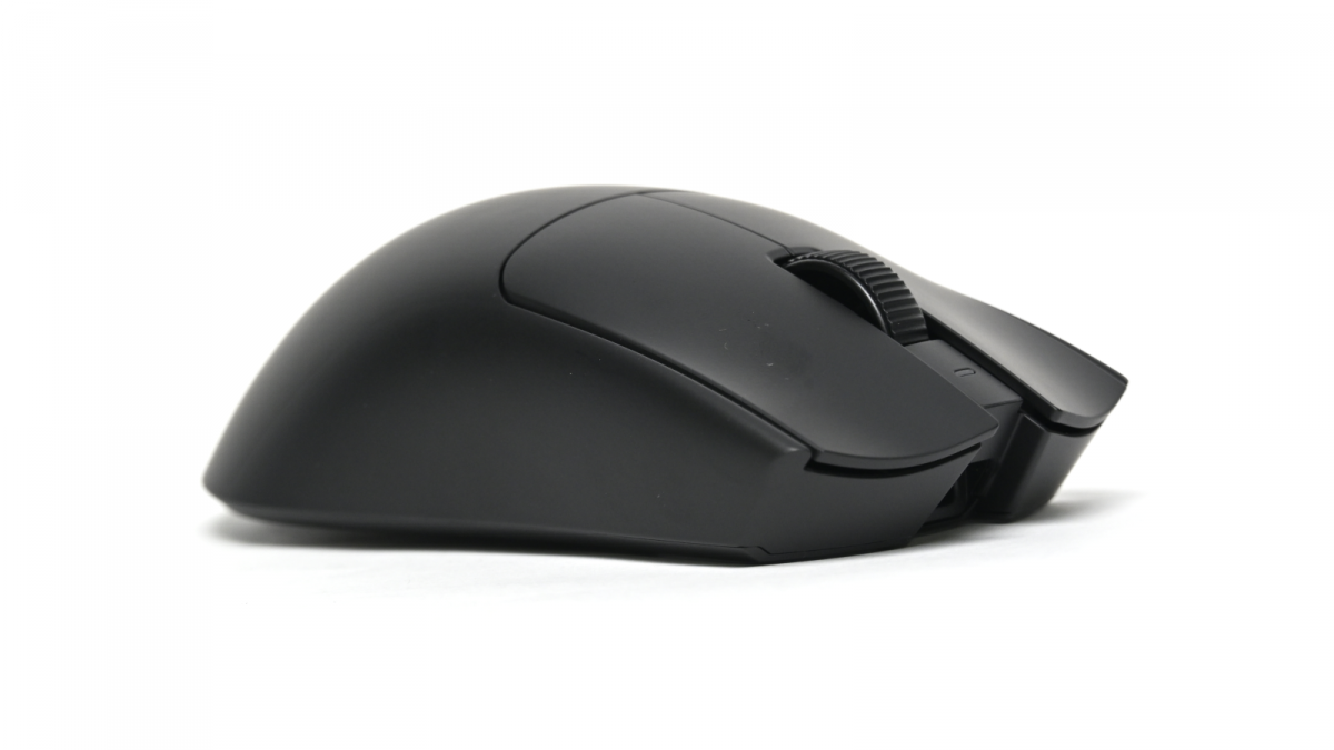 全方位進化。重量49gと最新センサー搭載『Razer Viper V4 Pro』登場
