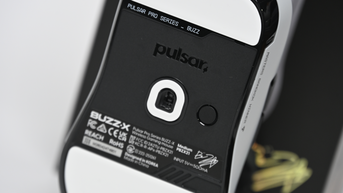 Pulsar、プロ監修のゲーミングマウス『Pulsar Pro Series BUZZ-X』登場