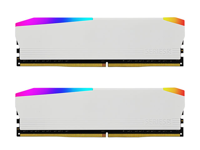 ANTEC MEMORY AMD4UZ130001608G-5D 5 Series 288pin DDR4-3000