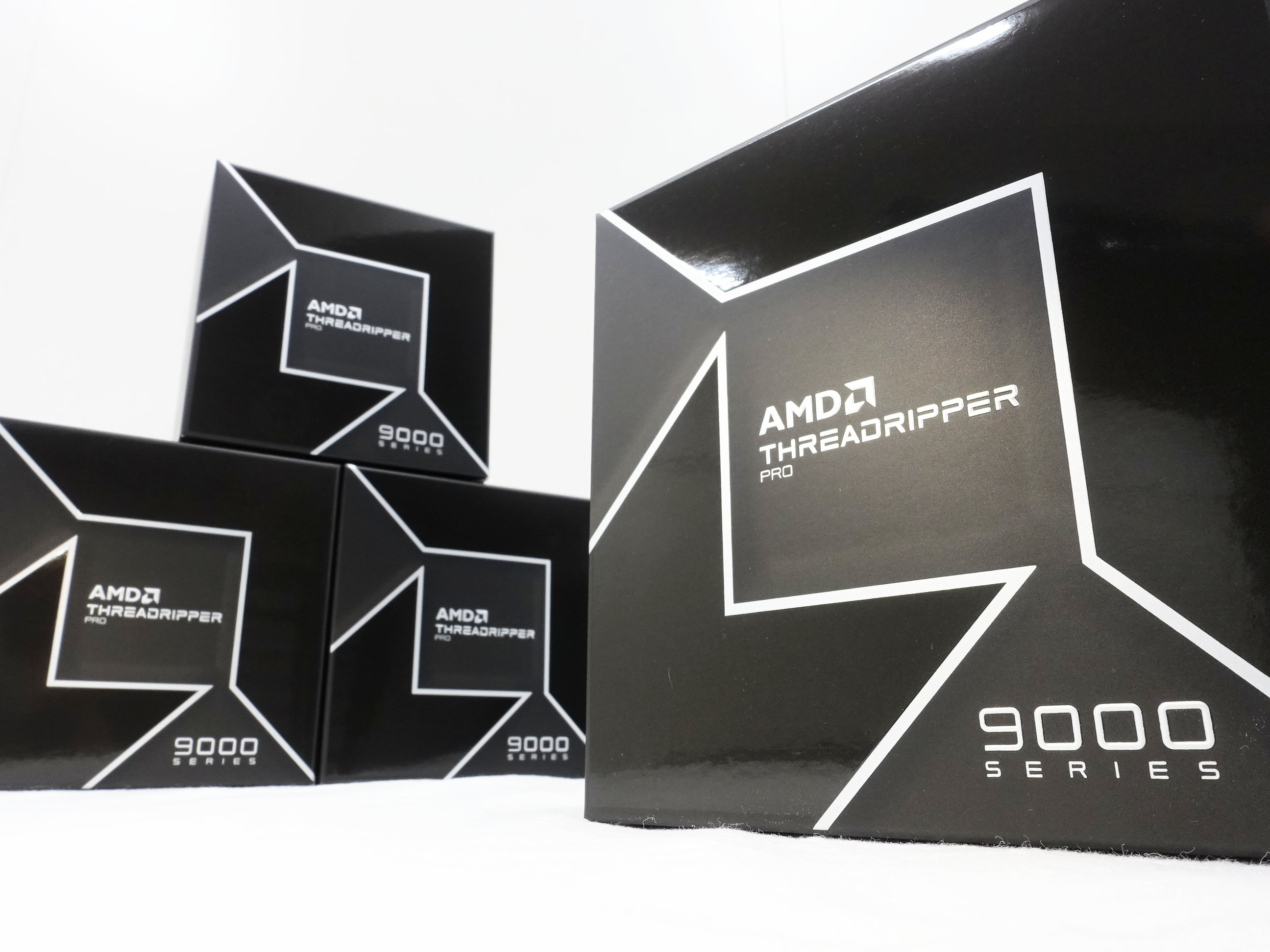 AI性能が大幅パワーアップ、最大96コア/192スレッドのAMDプロセッサー
