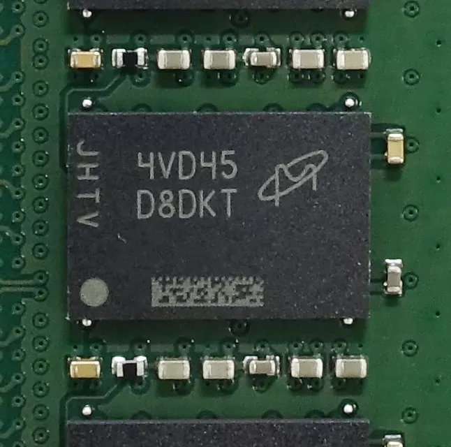 SanMax SMD5-A32G88M-64B-D「Micron DRAM」 SanMax DDR5 CU