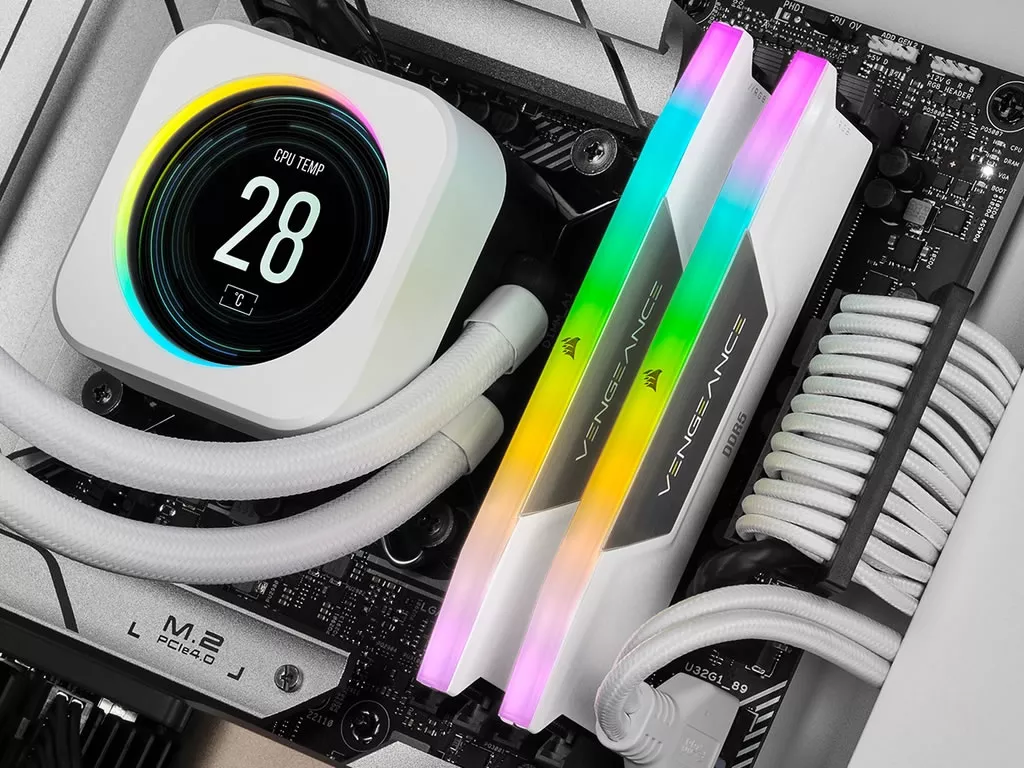 Corsair CMH32GX5M2B6000C30W VENGEANCE RGB DDR5 288pin DDR5-6000