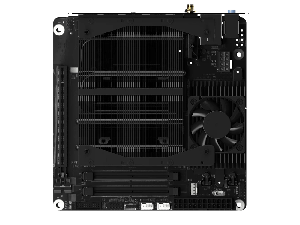 mini ITXマザーボード Ryzen7 5700X メモリ32G ASCII.jp：Mini-ITX自作の醍醐味！MSI「MPG Z790I EDGE WIFI」で