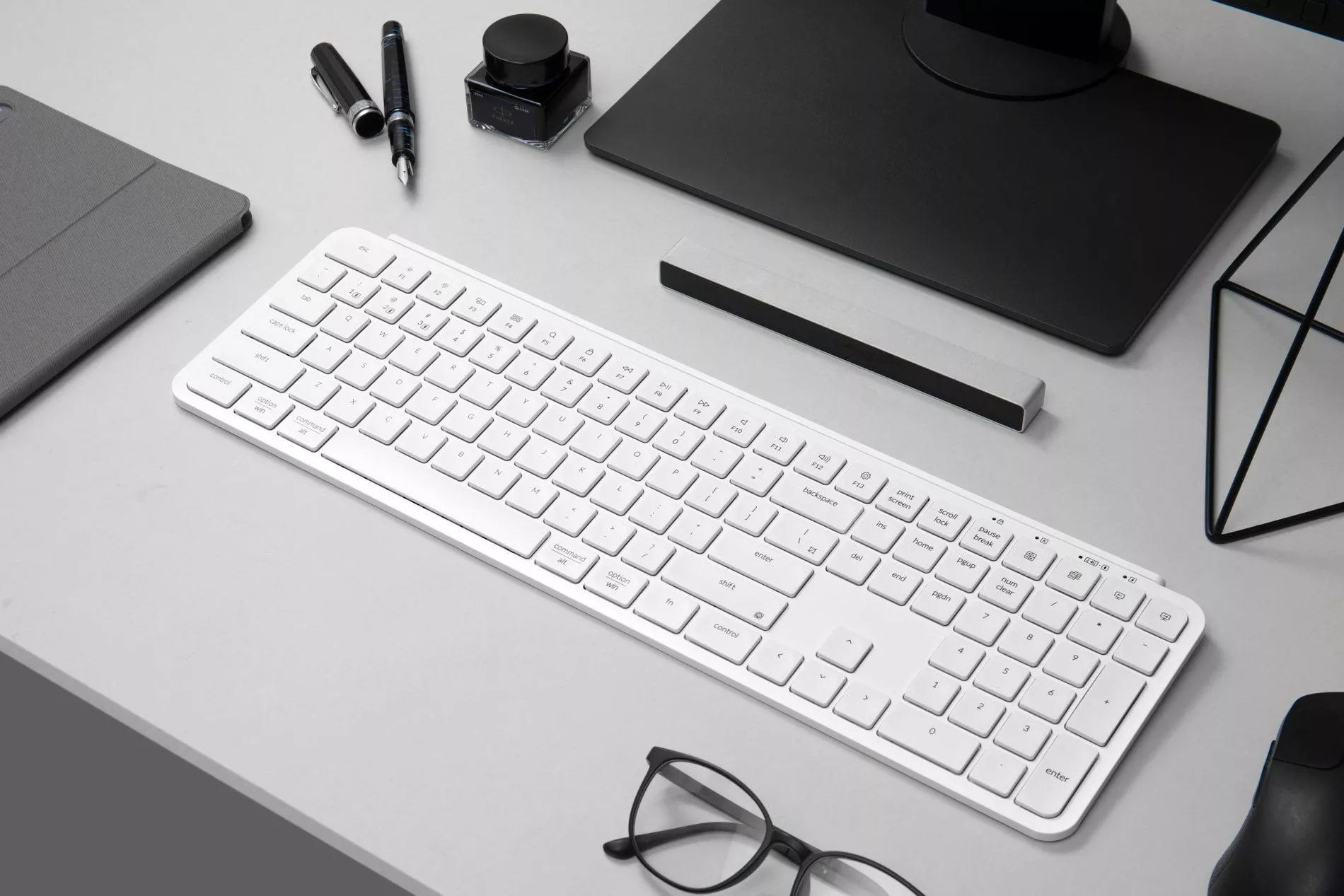Keychron Keychron B6 Pro ウルトラスリム ワイヤレスキーボード
