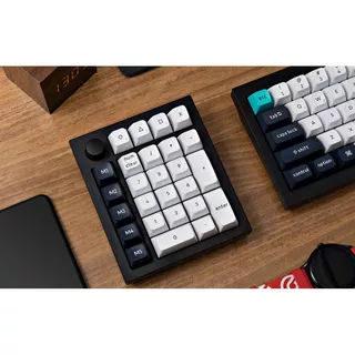 Keychron Q0 Max QMK ワイヤレスカスタム・テンキー - 組み立て済み / カーボンブラック / 静音 スイッチ(ホットスワップ)赤軸のサムネイル(3)