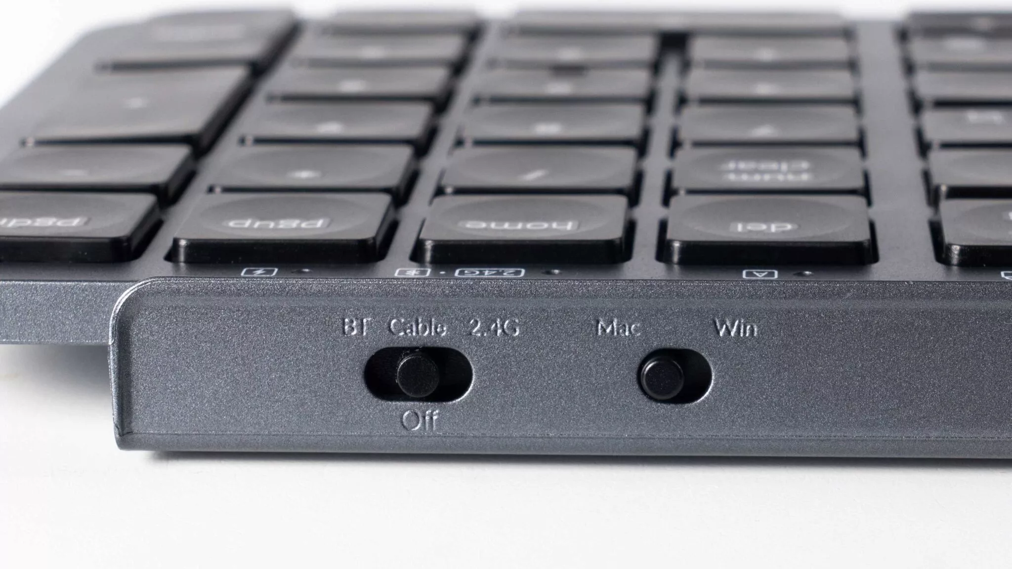 Keychron Keychron B2 Pro ウルトラスリム ワイヤレスキーボード - US