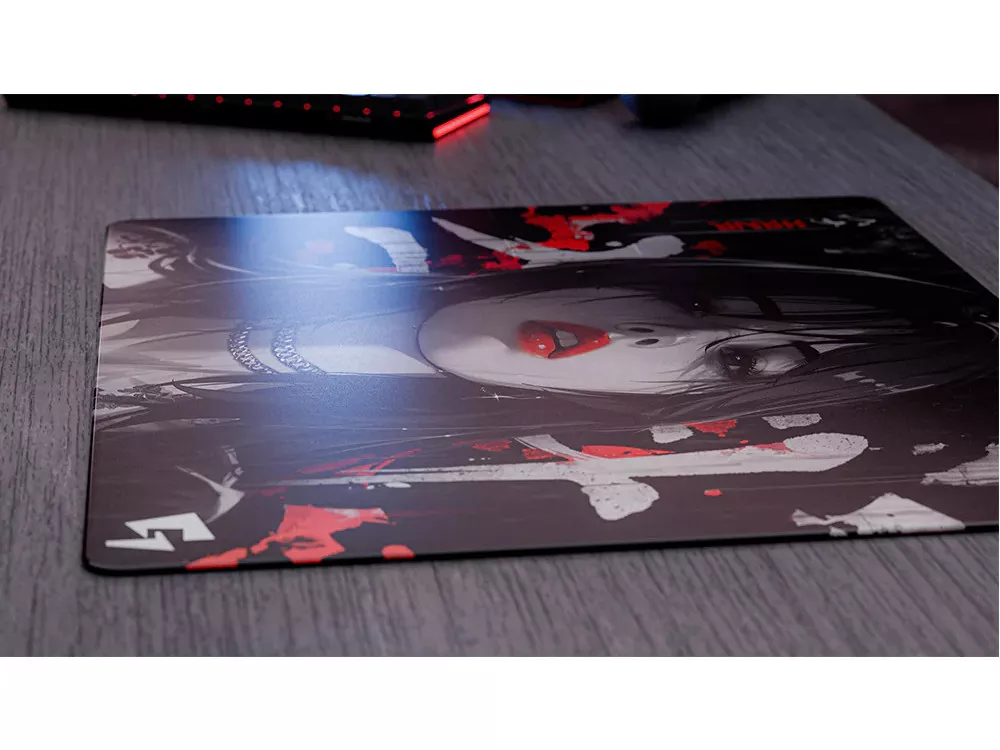 GLSSWRKS GLSSWRKS Hana Premium Glass Mousepad International GLSSWRKS GLSSWRKS Hana Premium Glass Mousepad International